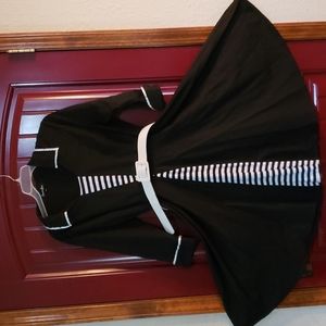 Black and white fit and flare dress XXL